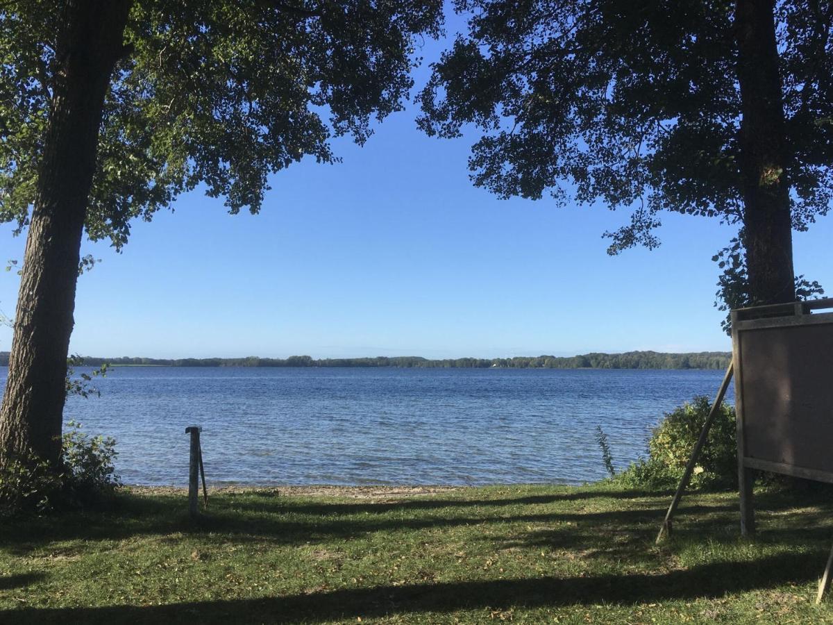 Flat In Eutin On The Kleiner Eutiner See Lake エクステリア 写真
