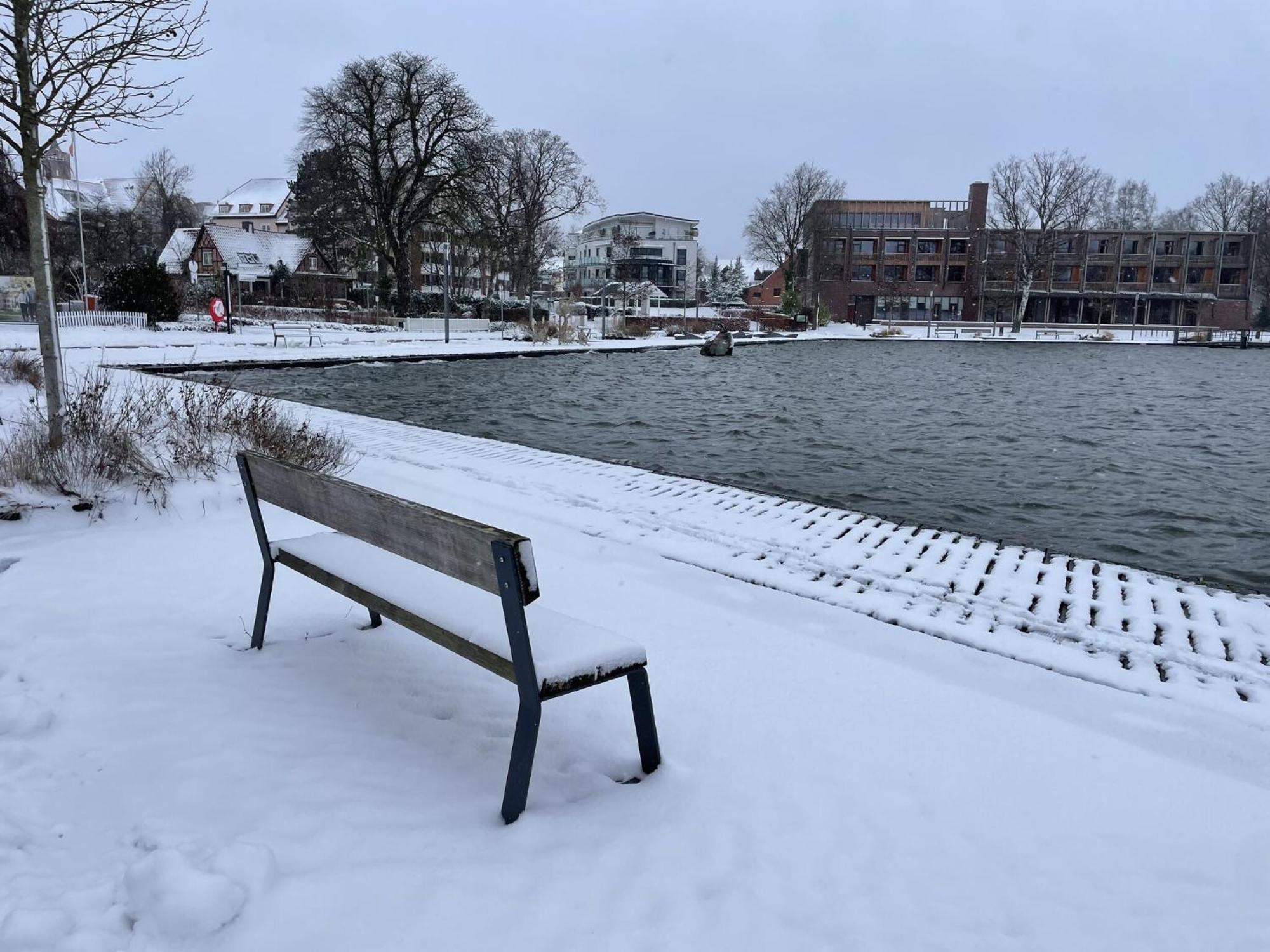 Flat In Eutin On The Kleiner Eutiner See Lake エクステリア 写真